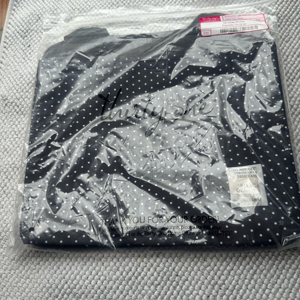 thirty-one Charcoal with White Dot On-Snap Pocket - Picture 1 of 4